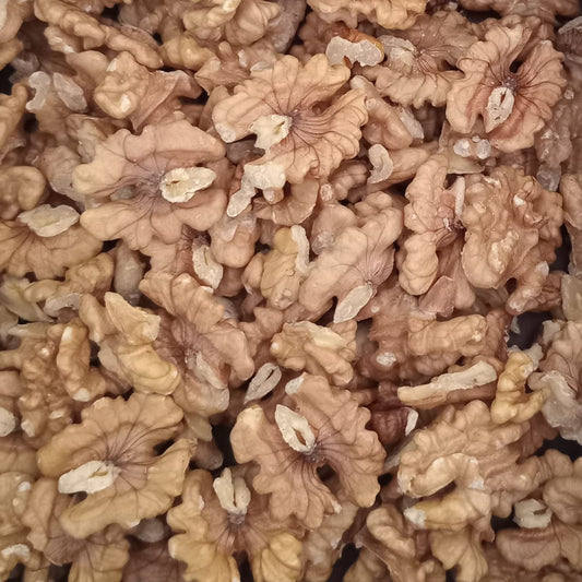 KCM Hyper, Walnut Kernels ‚¬€œ clean and crunchy akhrot giri
